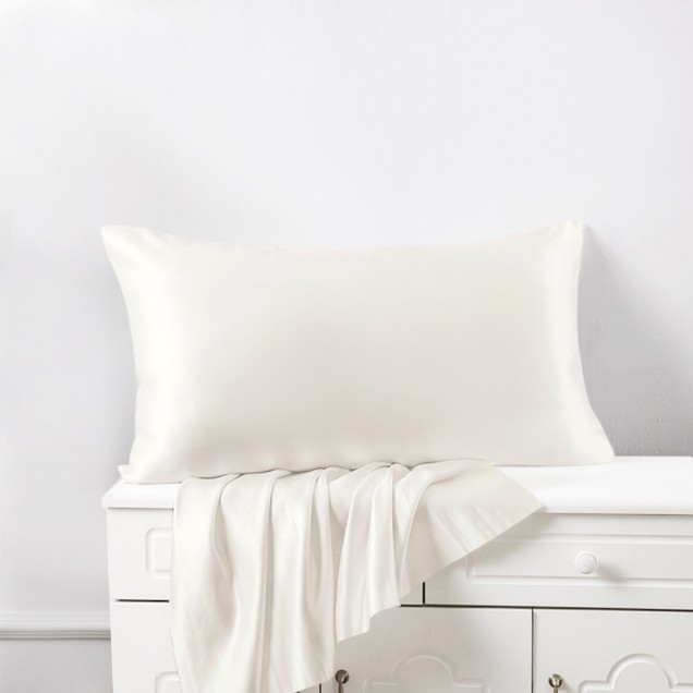 Ivory 22 Momme Mulberry Zipper Silk Pillowcase UK for Sale Ivory 22 Momme Mulberry Zipper Silk Pillowcase UK for Sale